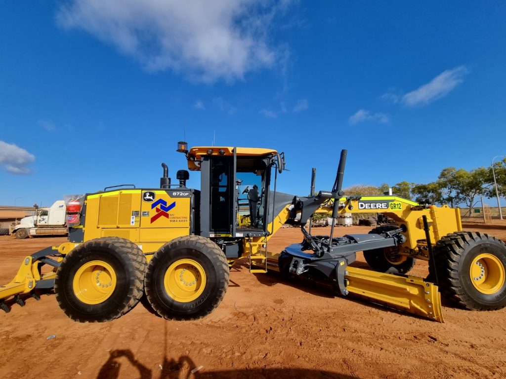 John Deere 872GP - (25T, 14ft Blade) - NTC Contracting